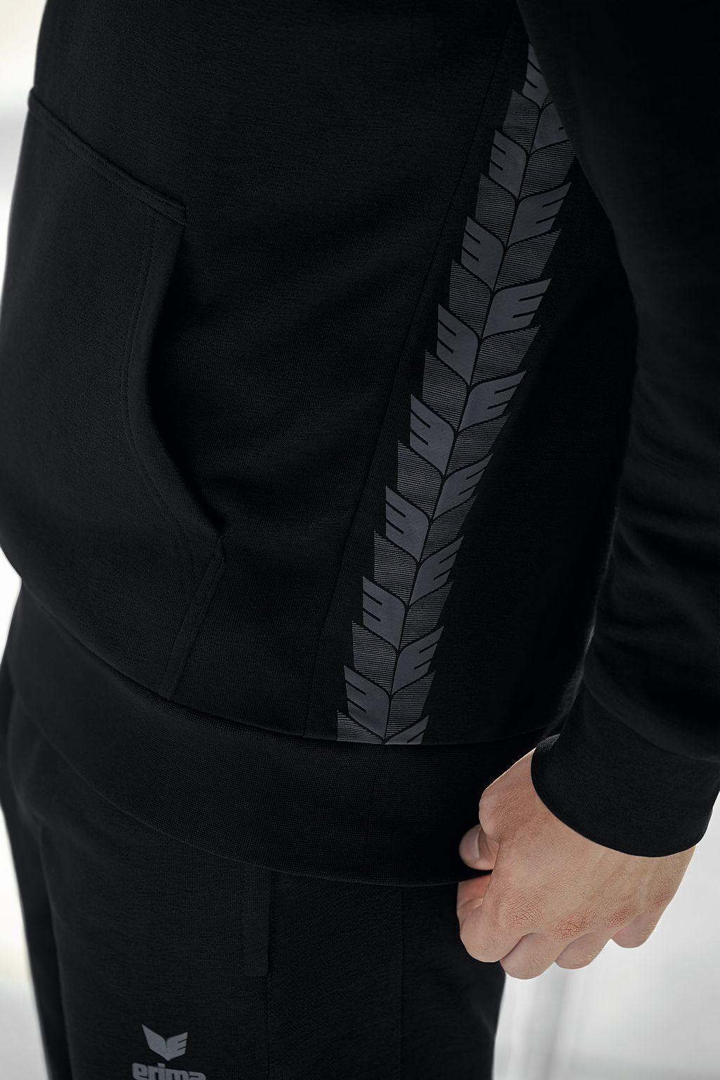 Sweattrøje - Hættetrøje i bomuld